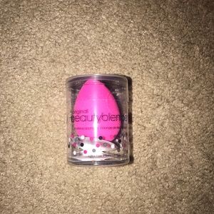 DISCOUNTED BEAUTY BLENDER